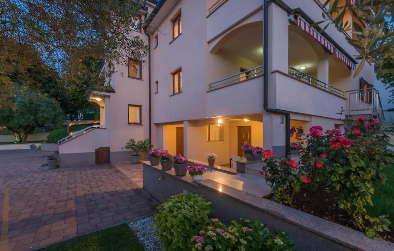 פורץ Apartments Villa Ana